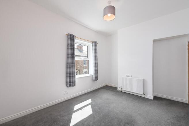 2 bed Terraced for sale Image 7