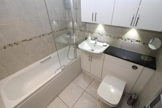 3 bed Bungalow for sale Image 12