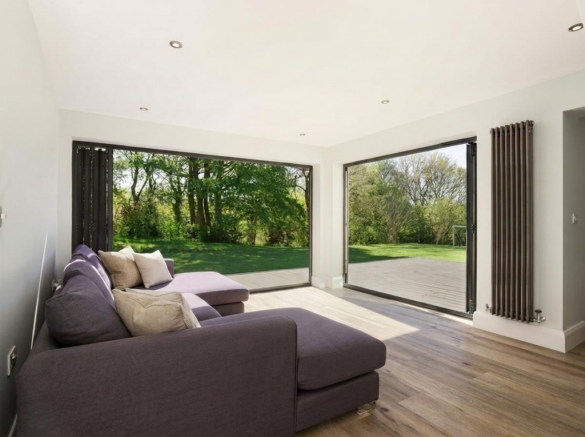 7 bed Detached for sale Image 7