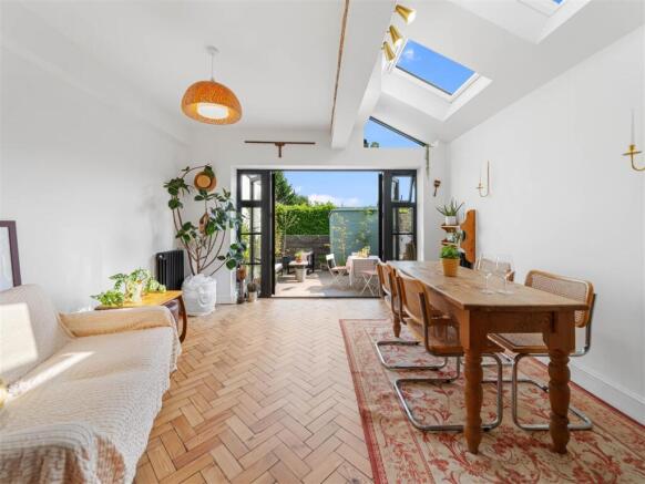 2 bed Terraced for sale Image 4