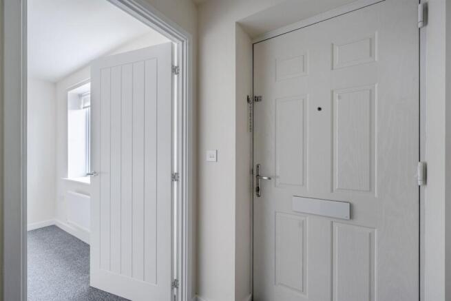 3 bed Semi-Detached to rent Image 12