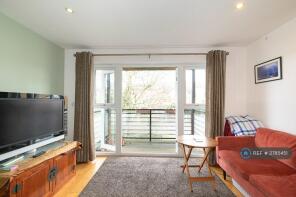 Flat B, 42, Rodenhurst Road, London SW4 8AR