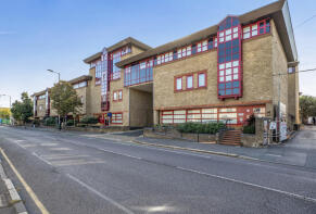 Flat 26, 73 Dalwood House, London Road, Romford RM7 9DF