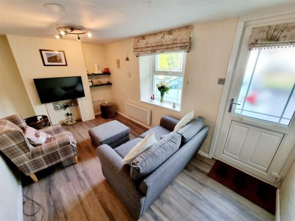 Sitting Room.jpg