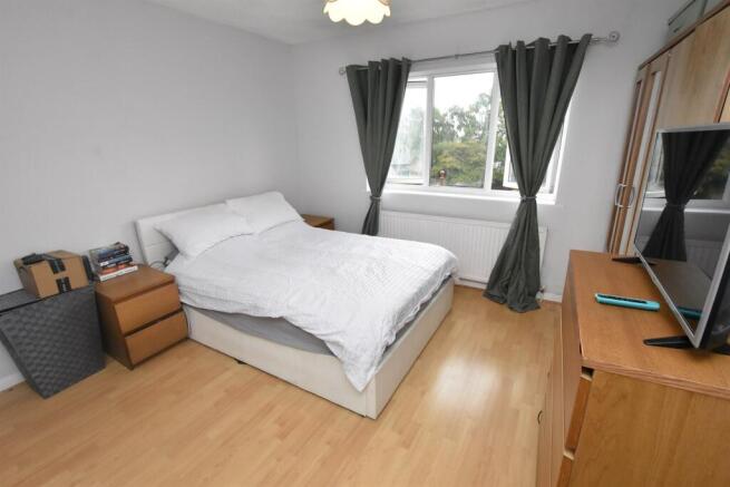 3 bed Semi-Detached for sale Image 9