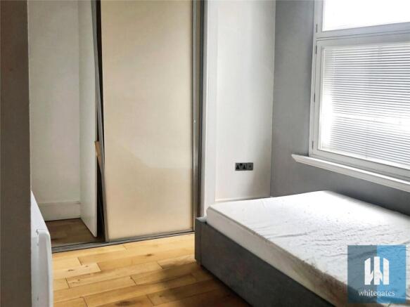 2 bed Apartment to rent Image 6