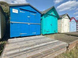 4, Infinity, Cliff Road, Lymington SO41 0NT