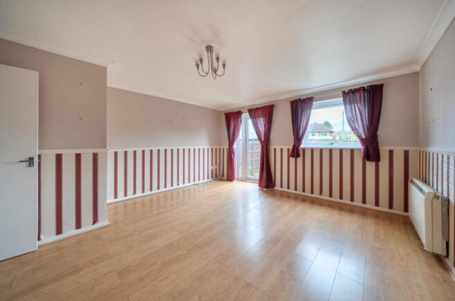 1437175-7-69cd21e...