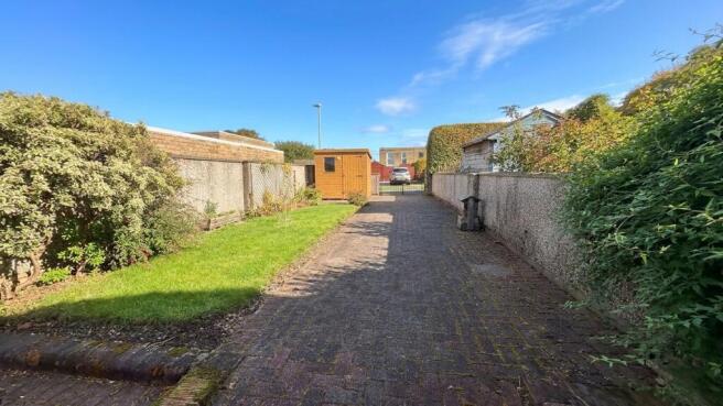 Garden/Parking