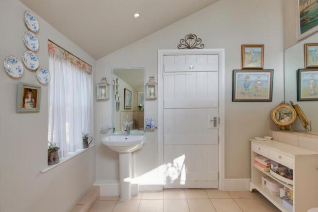 Master En-Suite