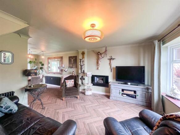 Sitting / Dining Room
