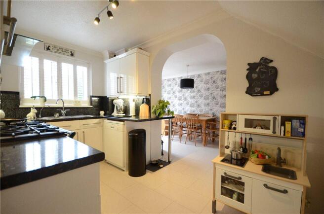 Kitchen/Breakfast Ro