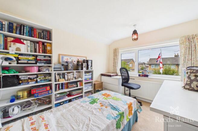 4 bed Detached for sale Image 12