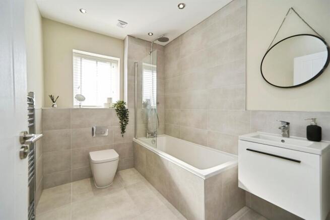 3 bed Terraced for sale Image 11