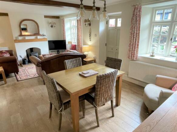 Dining Area.jpg