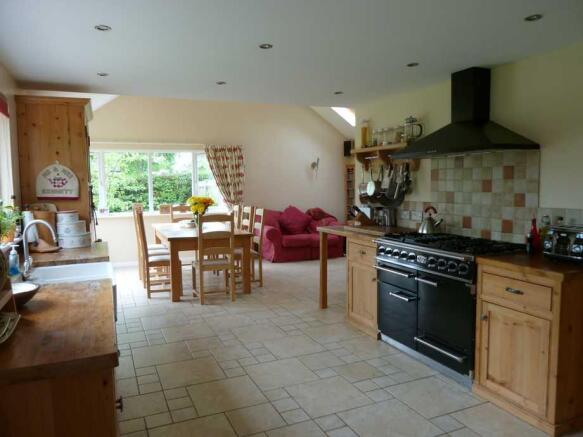Kitchen/family room
