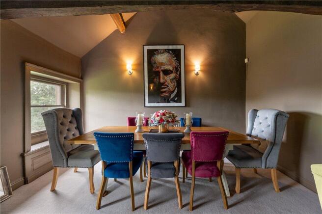 2 bed Apartment for sale Image 5