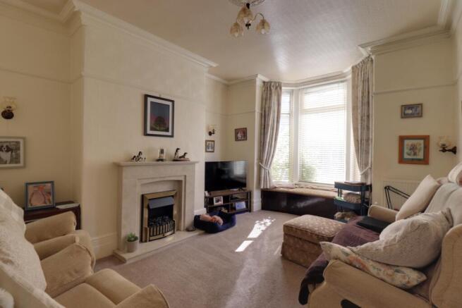 4 bed Terraced for sale Image 5