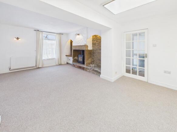 CAM04789G0-PR0054-STILL002