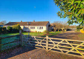 Hunters Moon, Fletchwood Lane, Totton SO40 7DZ
