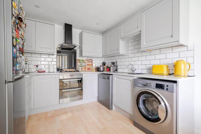 1375534-3-6908b2f9ce7cc