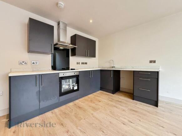 2 bed Apartment for sale Image 8