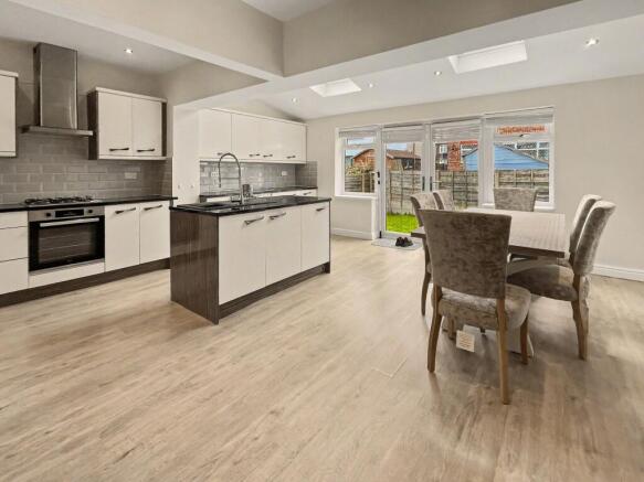 Kitchen / Diner