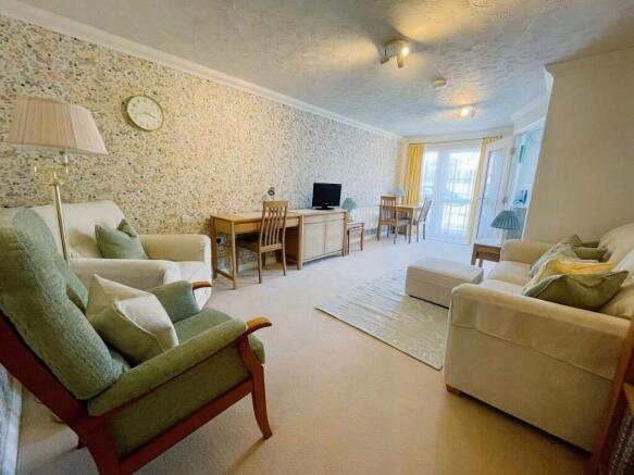 12 Marlborough Lodge, Green Road, Kidlington, Oxfordshire OX5 2EU photo 3