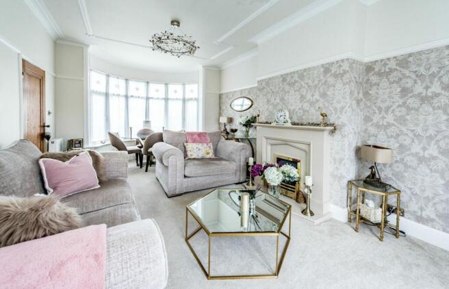 KITCHEN AND LOUNGE