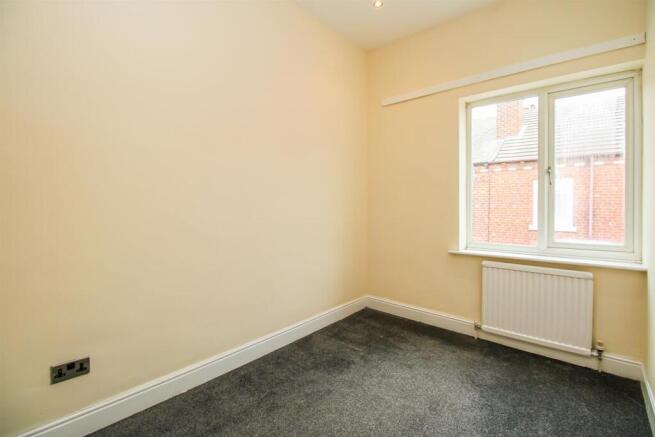 3 bed Terraced for sale Image 9