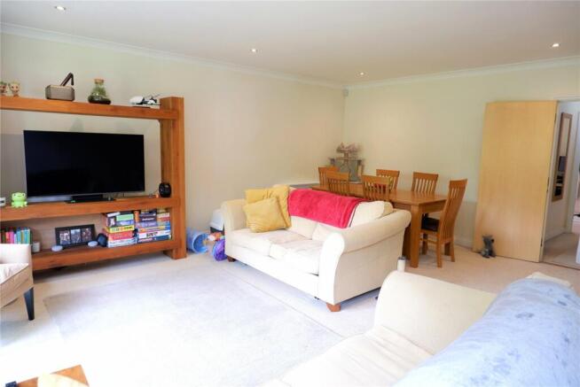 Living/Dining Room