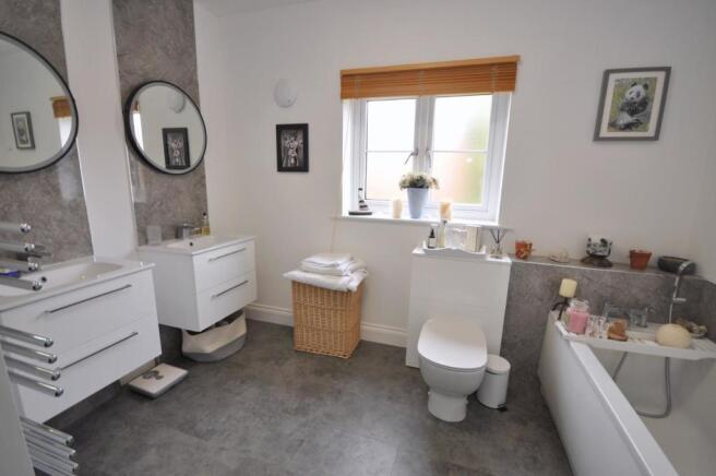 Photo 7
