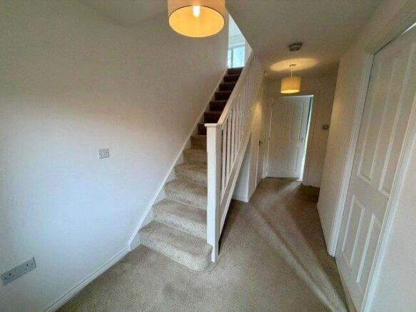 4 bed Detached for sale Image 6