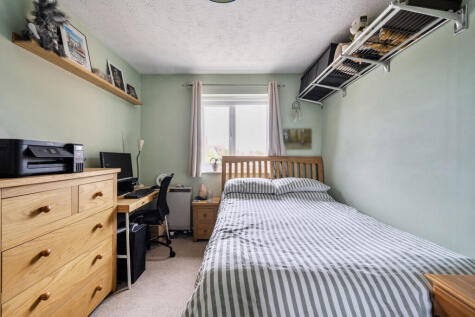 Cottage Grove, Surbiton, KT6