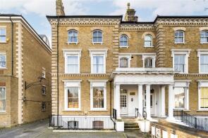 Flat D, 124, Thurlow Park Road, London SE21 8HP