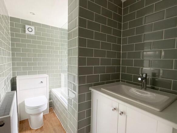 2 bed Terraced for sale Image 5
