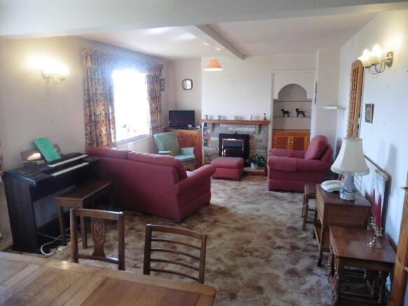 Sitting/Dining room