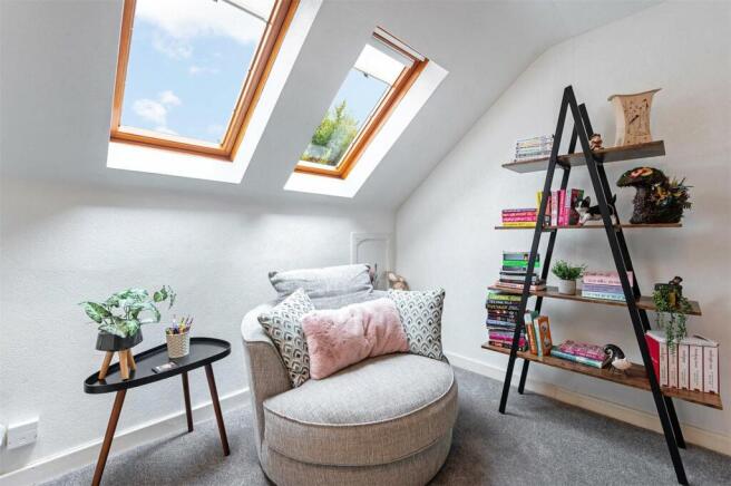 Upper Snug