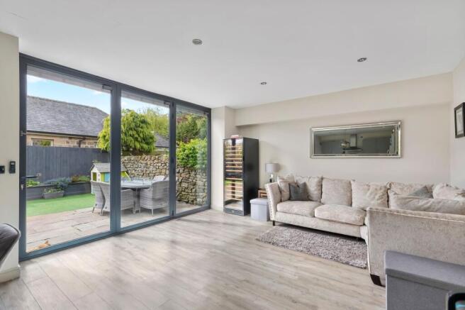 4 bed Mews for sale Image 10