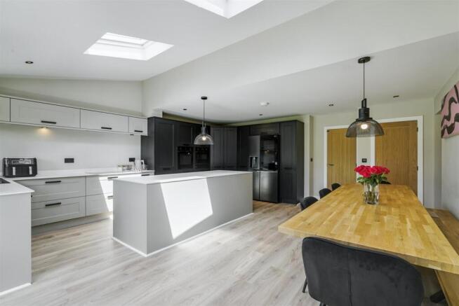 Dining/Living Kitchen