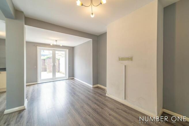 Kitchen/Dining & Family Room