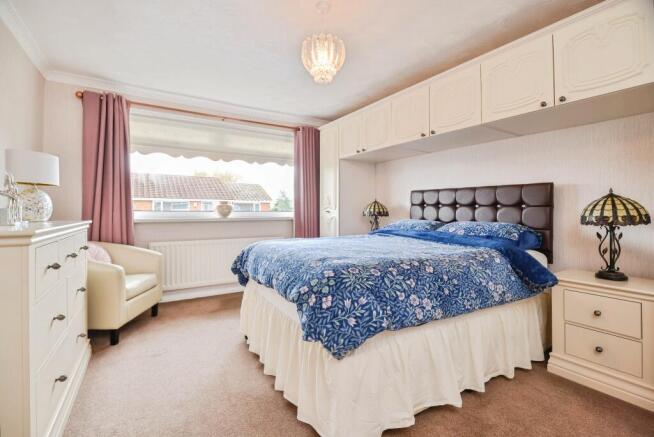 3 bed Semi-Detached for sale Image 11