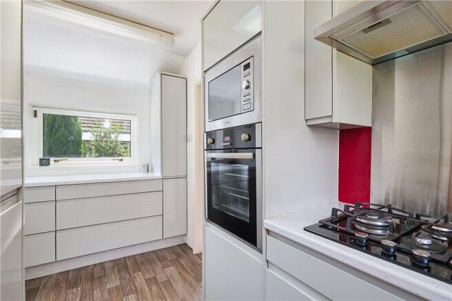 4 bed Detached for sale Image 7