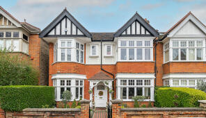 31, Amherst Road, London W13 8LX