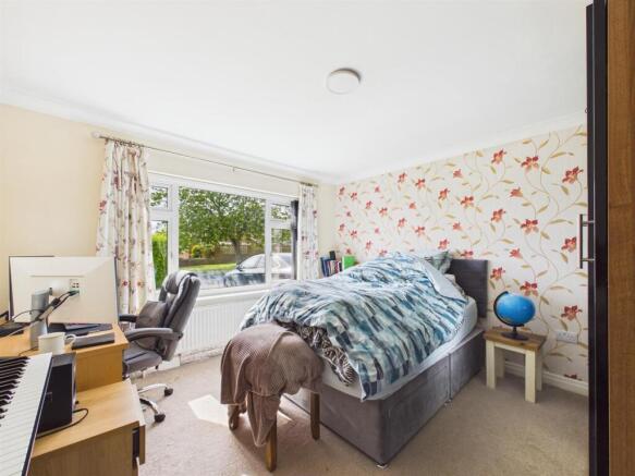3 bed Detached Bungalow for sale Image 6