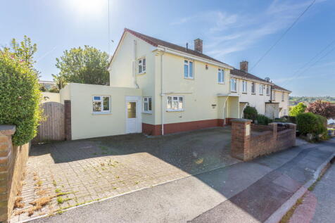 John Gay Road, Barnstaple, EX32 8DA