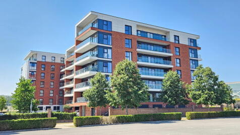 Southmead House, Kingman Way, Newbury, RG14 7FY