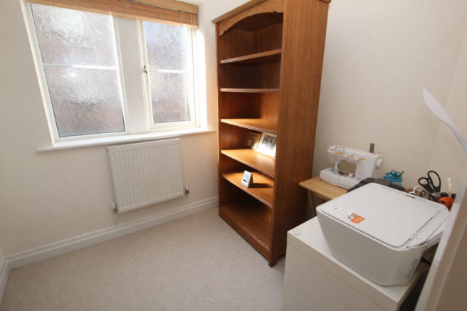 3 bed Apartment for sale Image 11