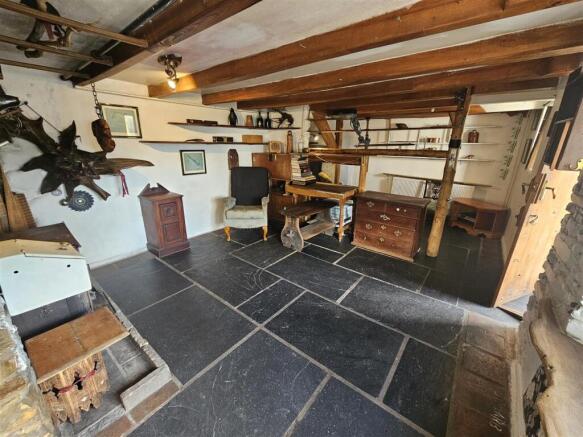 Lounge Diner (3).jpg