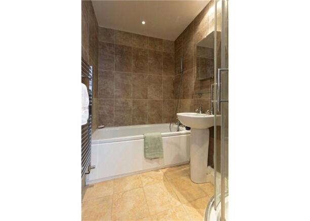 En Suite Bathroom